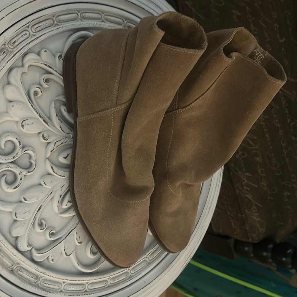 Ladies Chocolate Blu size 7.5